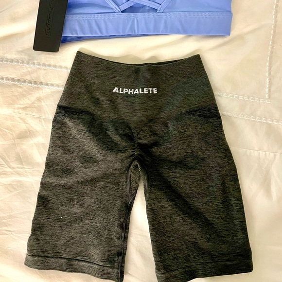 Alphalete Pants - Powdered Gray Amplify Biker Shorts